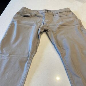 Mavi pants Marcus slim straight leg, mens 33/32 tan nice stretch Comfortable.